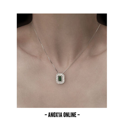 S925 Silver Necklace with Emerald Green Zirconia | Luxury