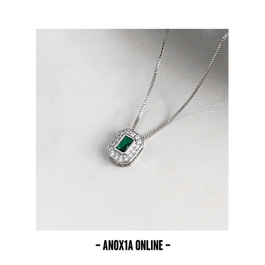 S925 Silver Necklace with Emerald Green Zirconia | Luxury